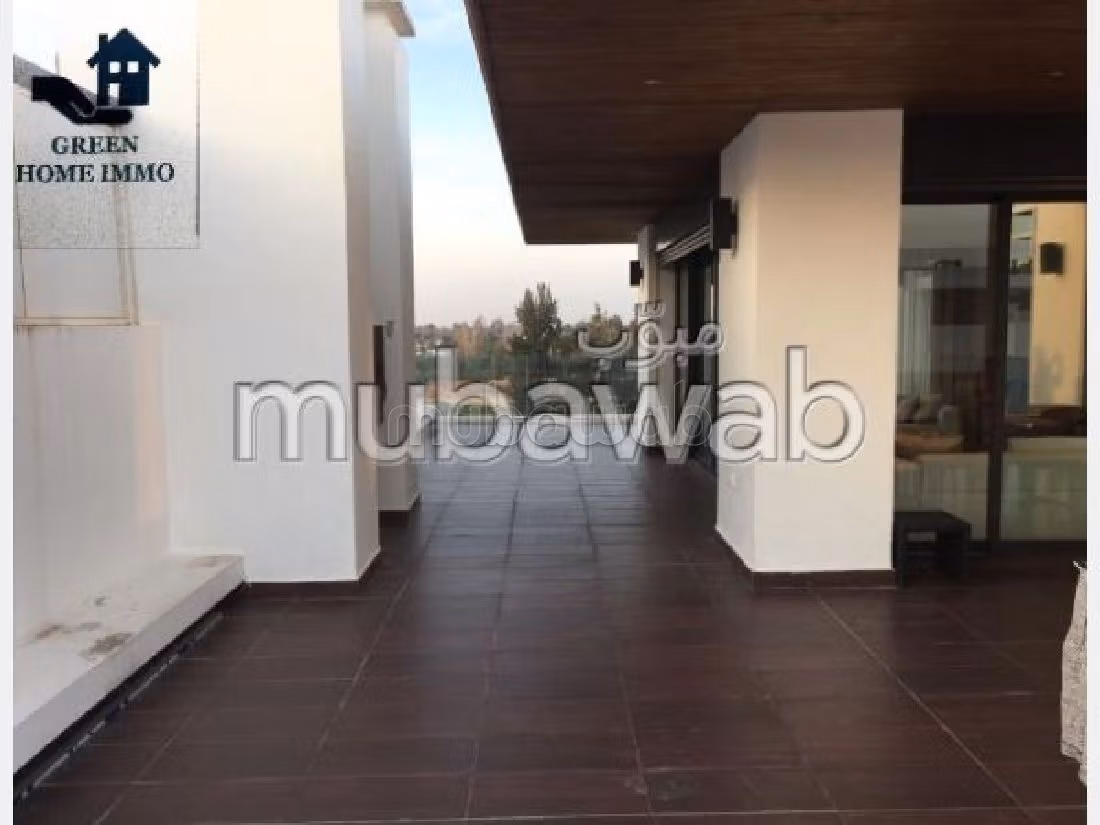 Appartementen huren in Souissi. 4 Slaapkamers. Gemeubileerd.