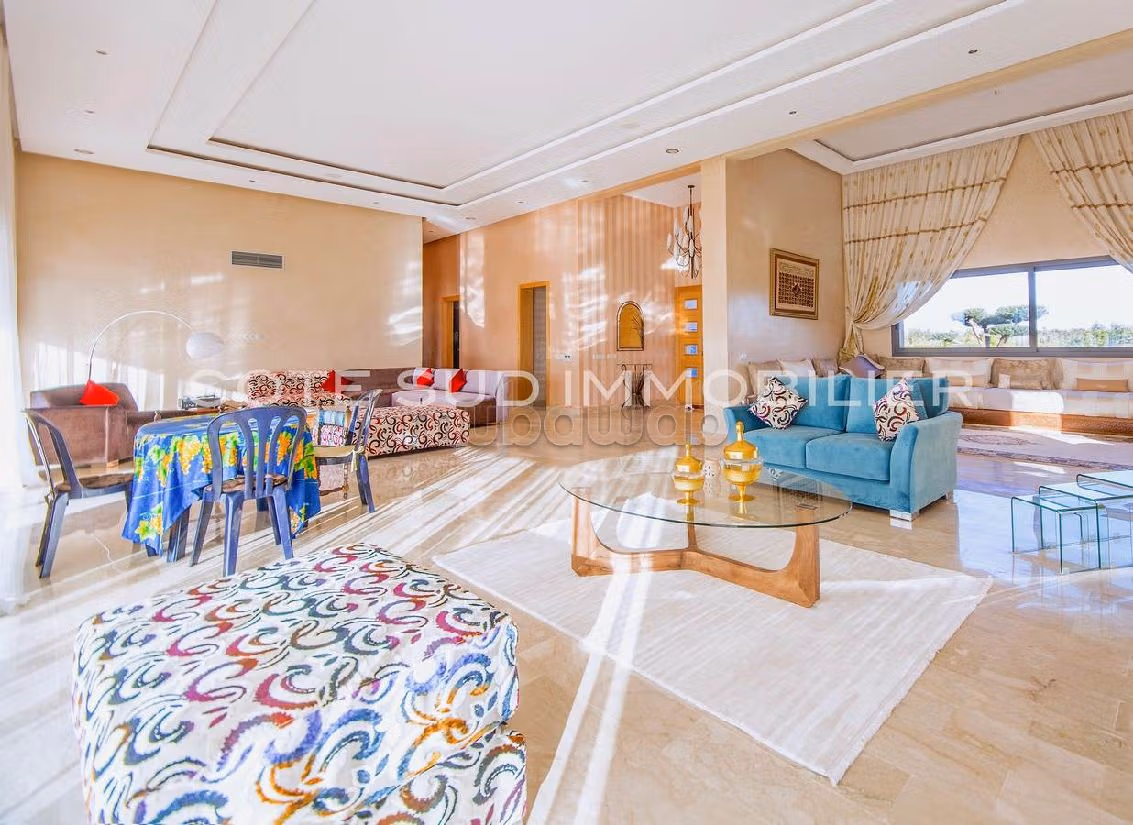 Villa's en luxe woningen beschikbaar in Route d'Agadir - Essaouira. Oppervlakte 50000 m². Airconditioning en zwembad. 