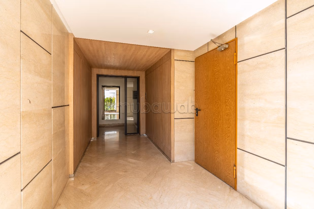 شقة للبيع ببوسكورة. 3 غرف ممتازة. مطبخ مجهز.