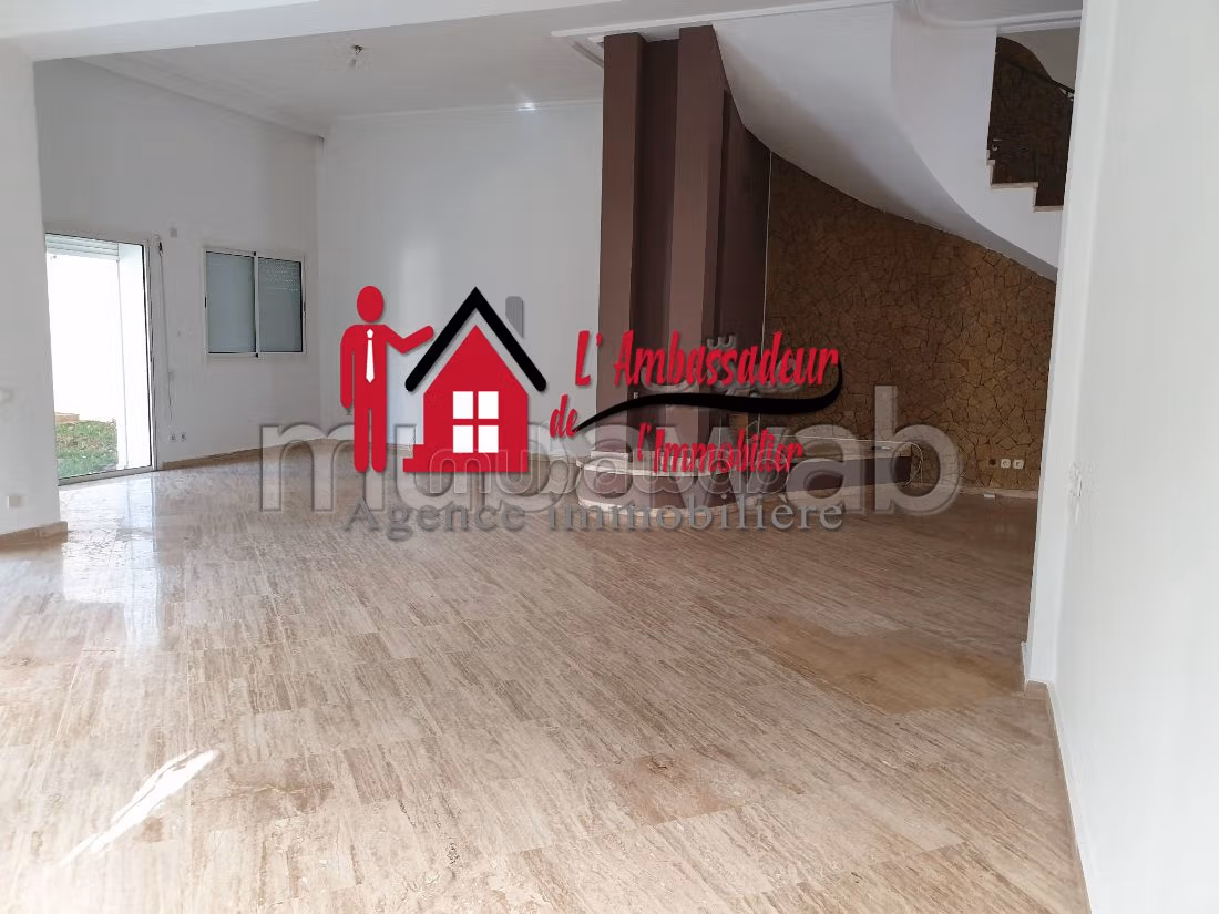Villa di lusso in vendita a Ain Diab. Superficie di 370 m². Giardino. 