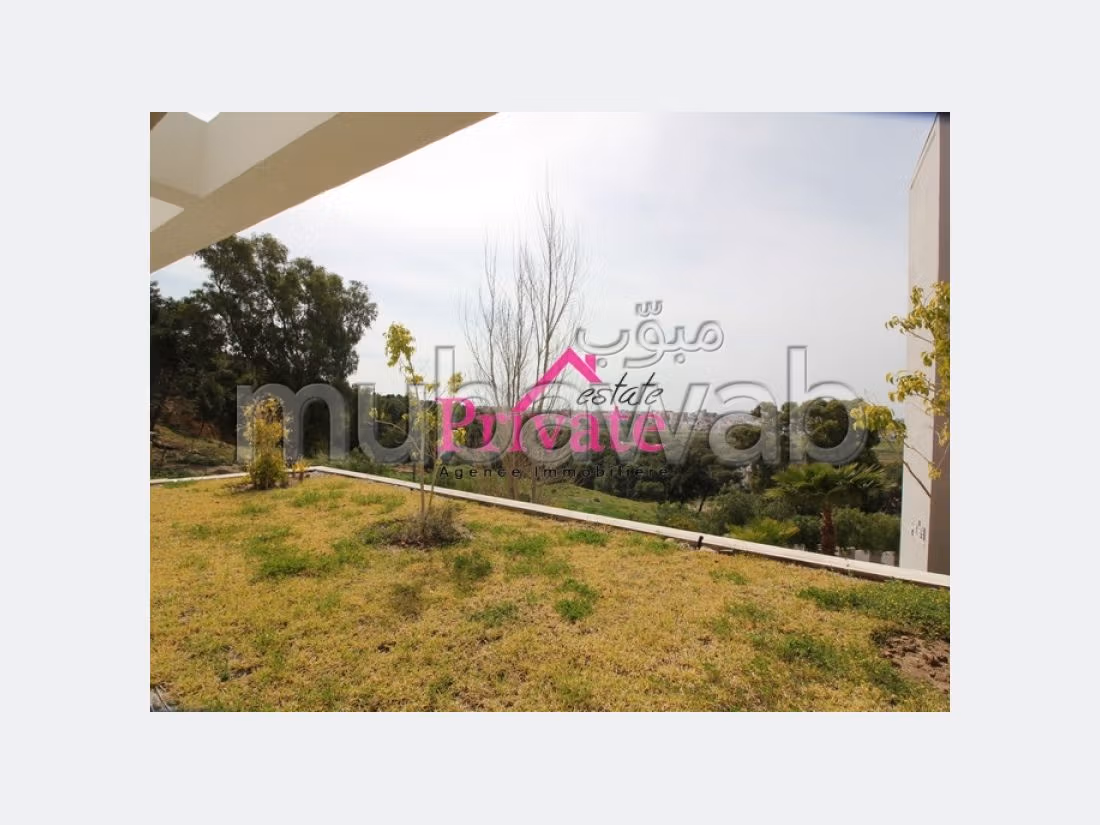 Huurappartementen beschikbaar in Malabata. 2 Kamers. Volledig gemeubileerd. 