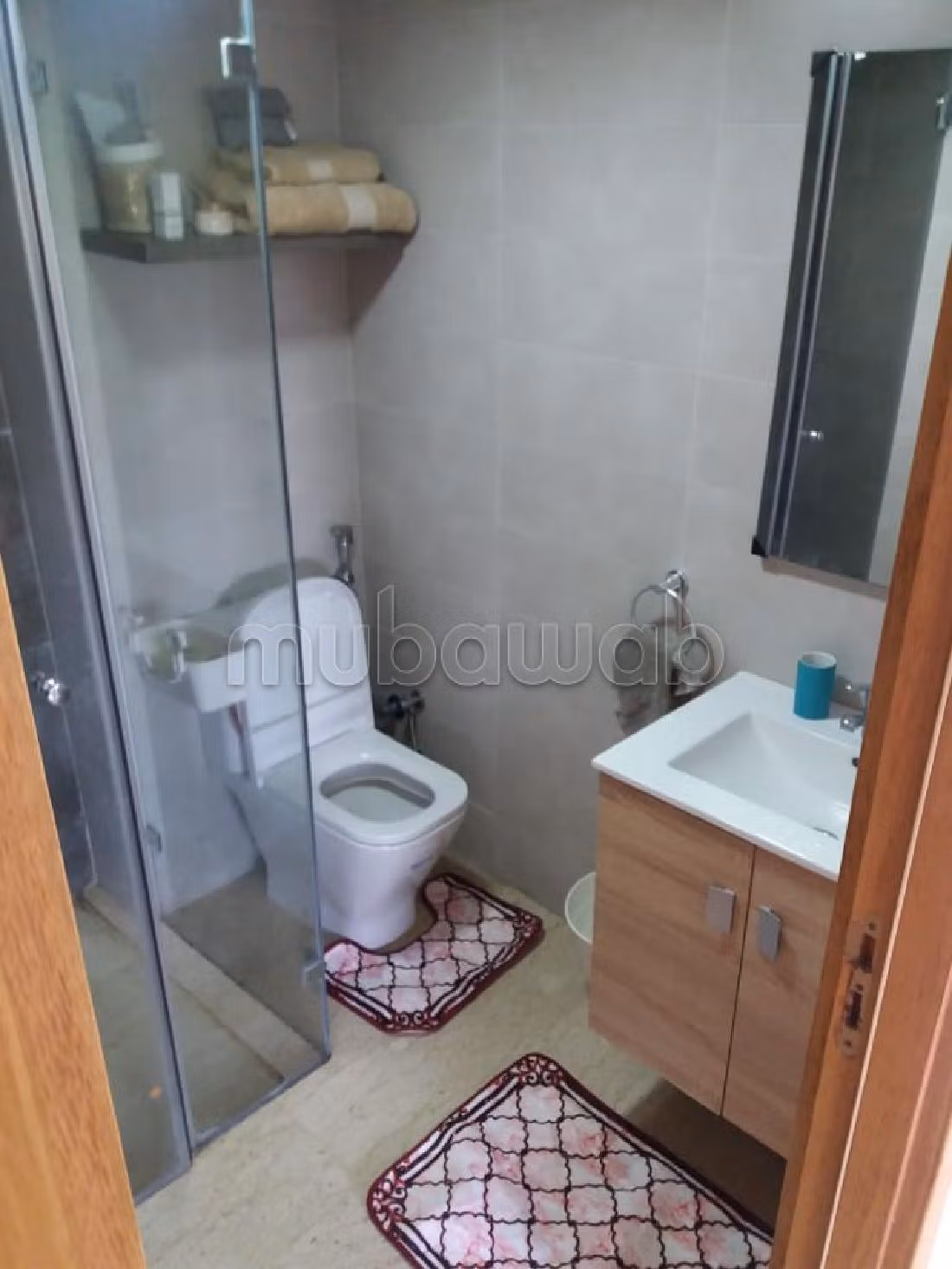 Pisos en alquiler. 2 habitaciones. Vista al mar, aire condicionado central