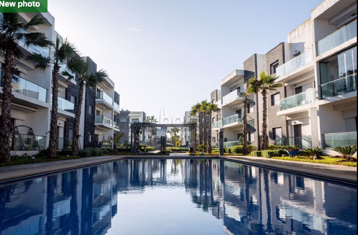 Pisos en alquiler. 2 habitaciones. Vista al mar, aire condicionado central