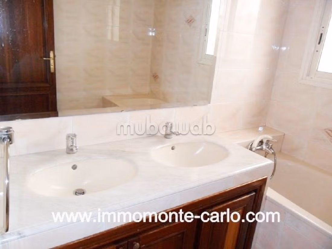 Villa avec piscine à louer à Hay Riad RABAT