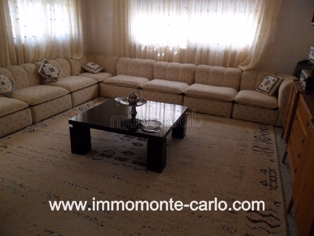 كراء فيلا ممتازة بالسويسي. 7 قطع مريحة. أماكن لوقوف السيارات وحديقة جميلة. 