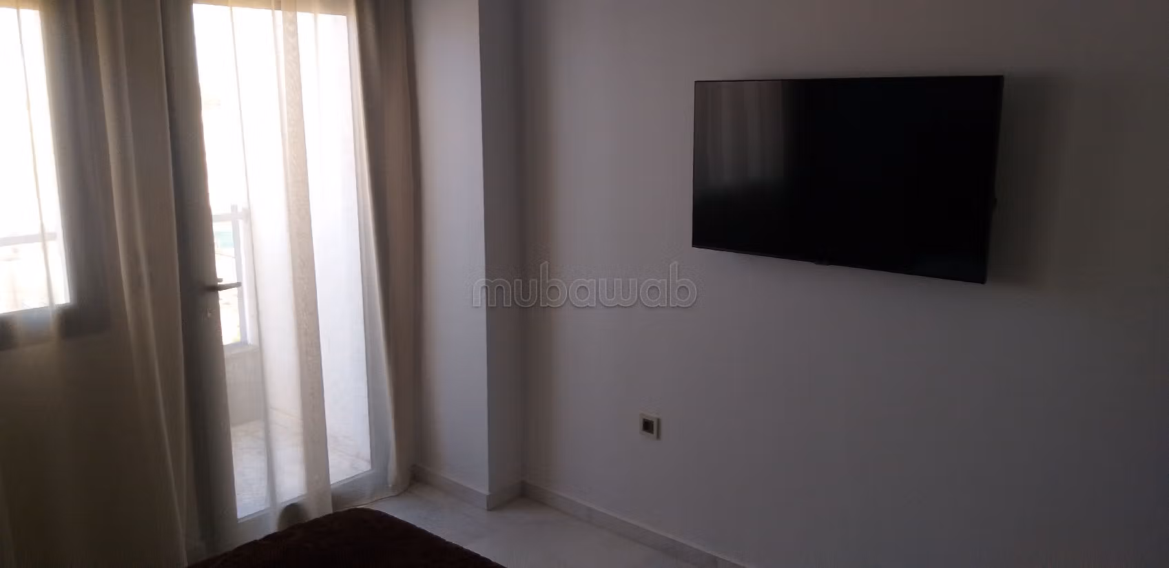 Rent this apartment in Champ de course. 4 rooms. Ample storage space. 