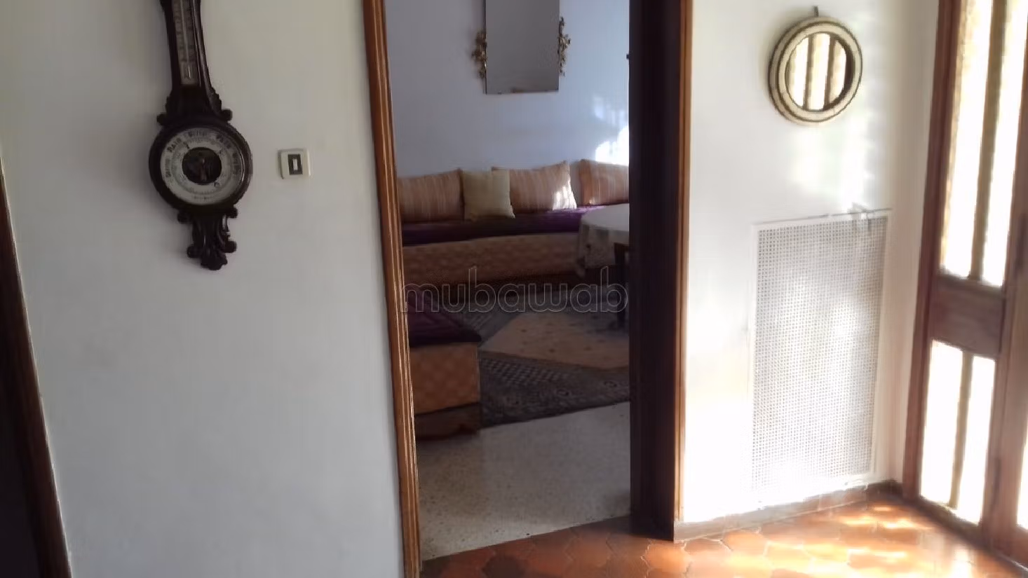 High quality villa for sale in Champ de course. 12 comfortable rooms. Exceptional mountain view, air conditioning installation