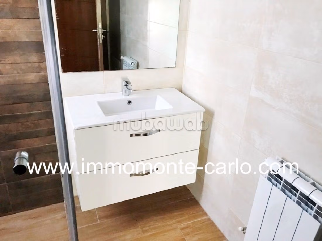 فيلا فاخرة للإيجار بالرياض. المساحة الكلية 600 م². مسبح ، مكيف هواء