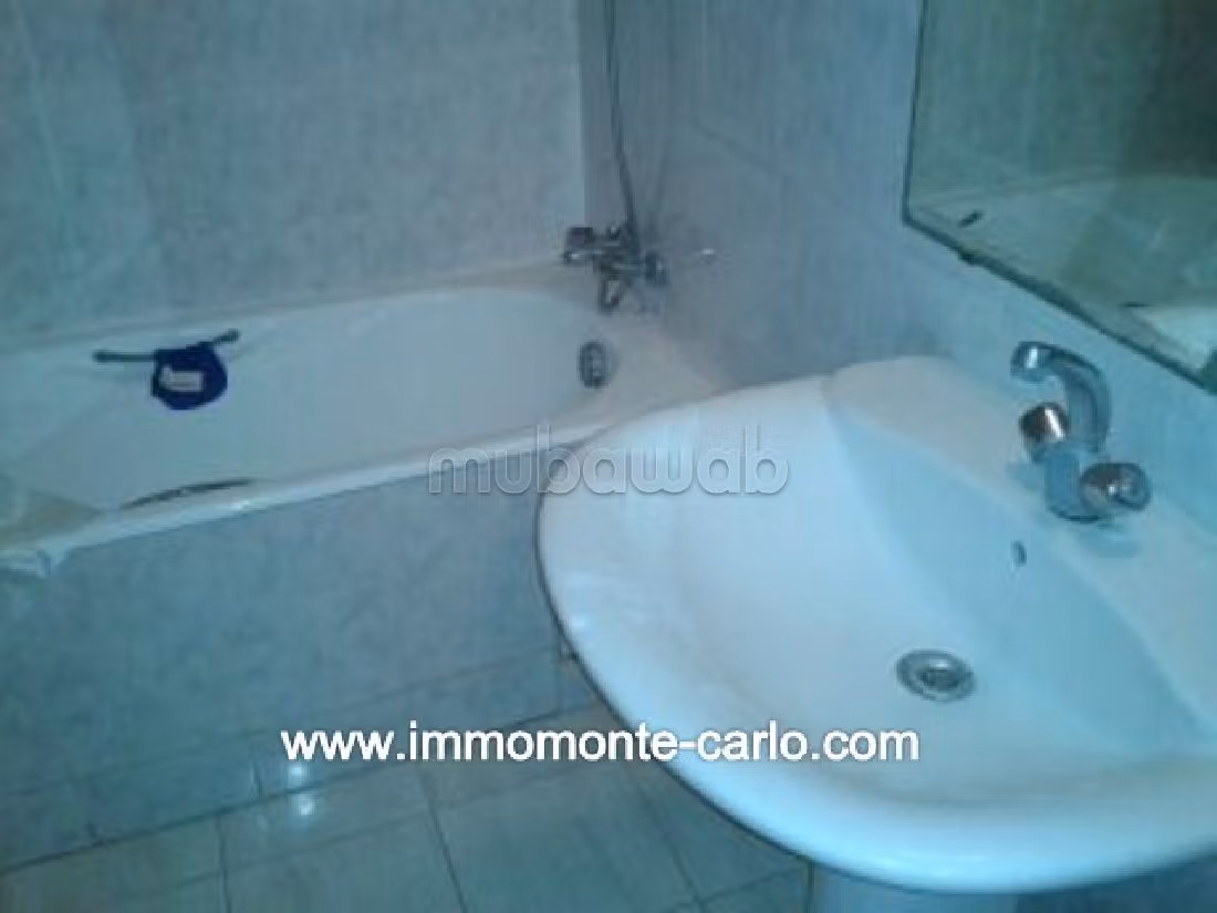 Magnífica casa en alquiler. 5 habitaciones. Bodega, gran terraza.