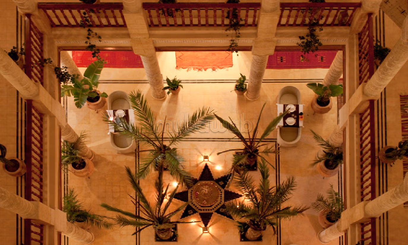 Riads kopen in Medina. Oppervlakte 400 m². Lift en terras. 