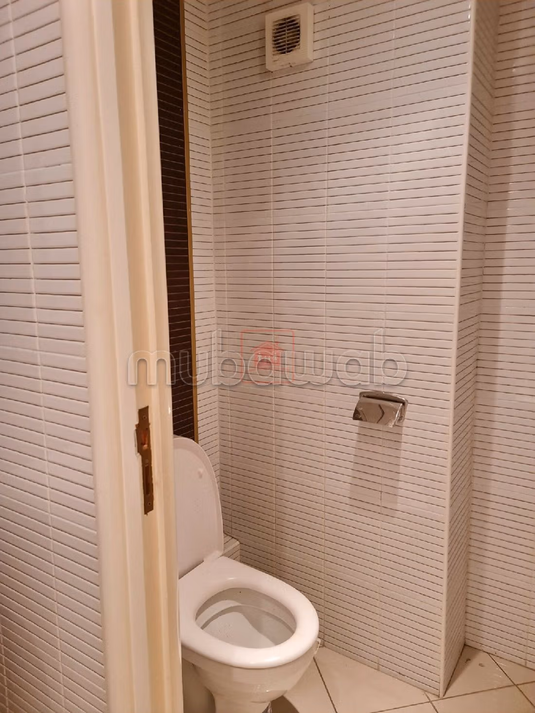 Offices for rent. 4 large rooms.
