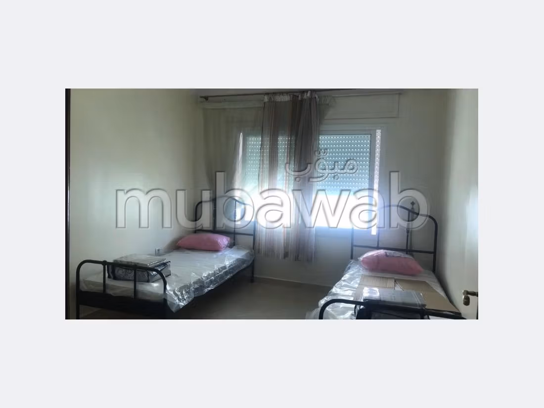 شقة للبيع بوسط المدينة. المساحة 80 م². مع المرآب والمصعد