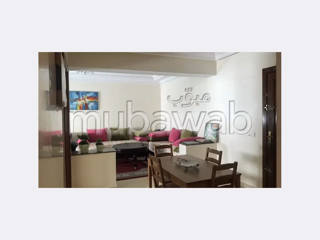 شقة للبيع بوسط المدينة. المساحة 80 م². مع المرآب والمصعد