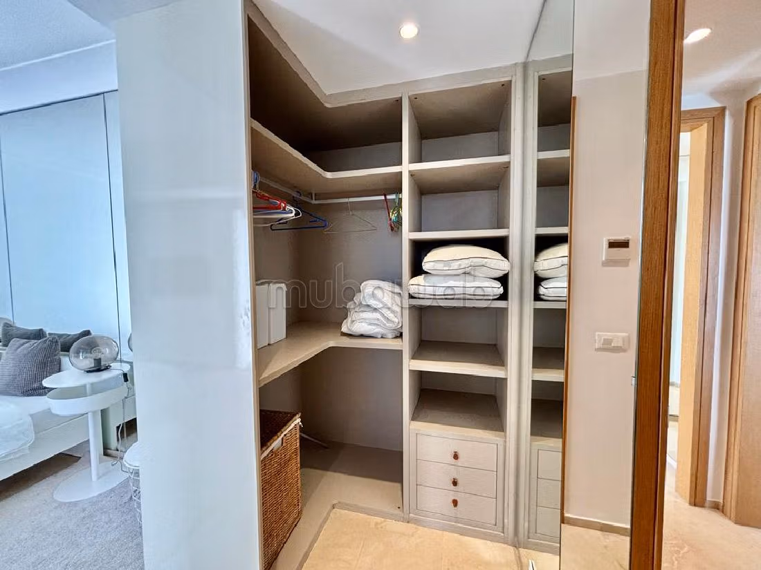 Bel Appartement meuble à la location au cfc