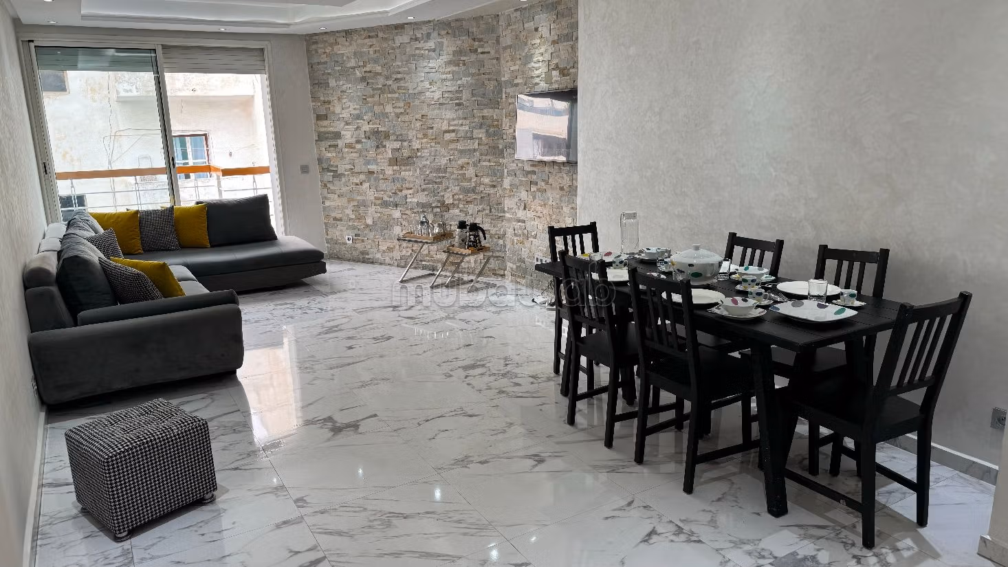 Apartments for rent in Anfa. Surface area 119 m². Satellite dish and security