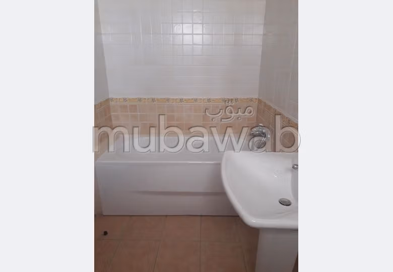 Appartementen huren in Mdiq. 3 Ruimtes. Garage en terras. 