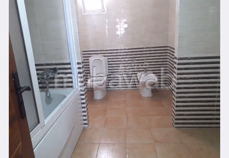 Appartementen huren in Mdiq. 3 Ruimtes. Garage en terras. 