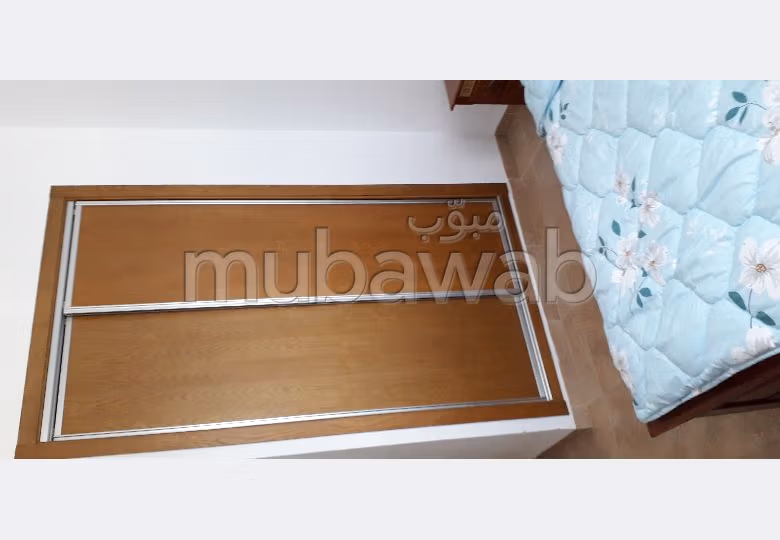 Huurappartementen in Cabo Negro. 3 Ruimtes. Satellietschotel en beveiligingssysteem. 