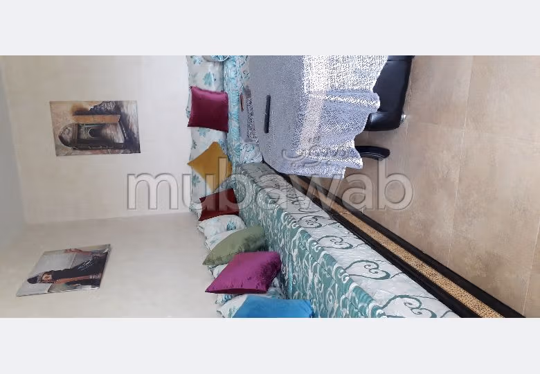 Huurappartementen in Cabo Negro. 3 Ruimtes. Satellietschotel en beveiligingssysteem. 