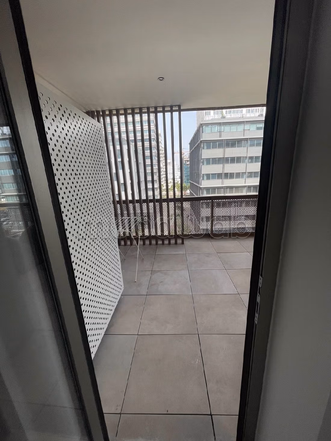 Encuentra un piso en alquiler. 3 Sala. Amueblado.