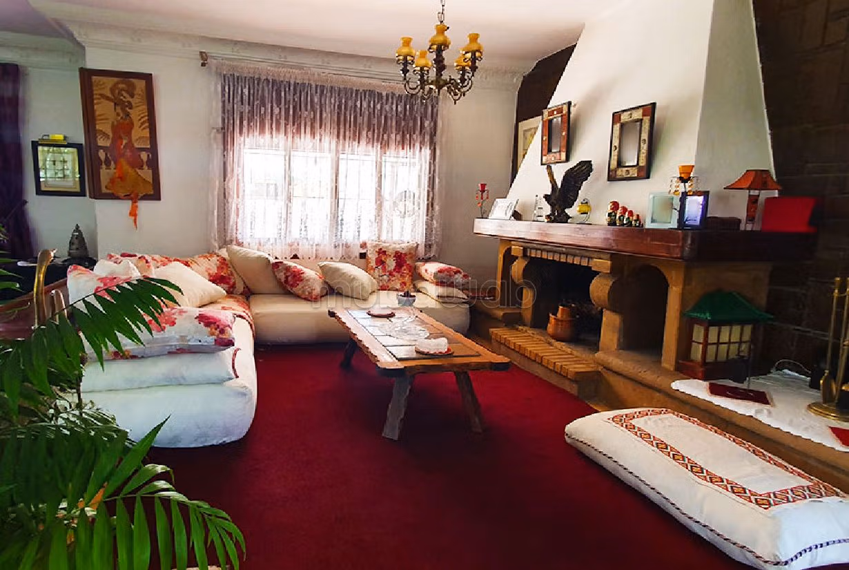 Luxury home for sale in Bir Rami Est. 6 Studio. Beautiful terrace and garden.