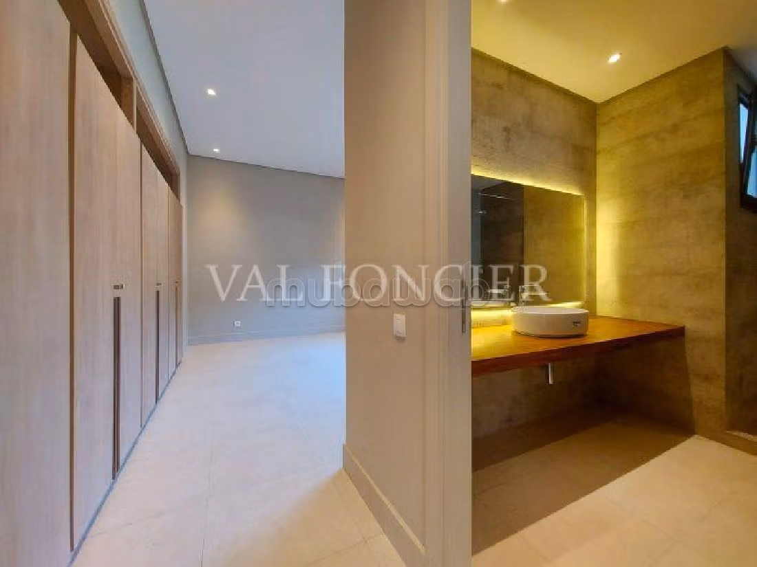 Nu huren: villa's en luxe woningen in Anfa Supérieur. Oppervlakte 750 m². Garage en terras