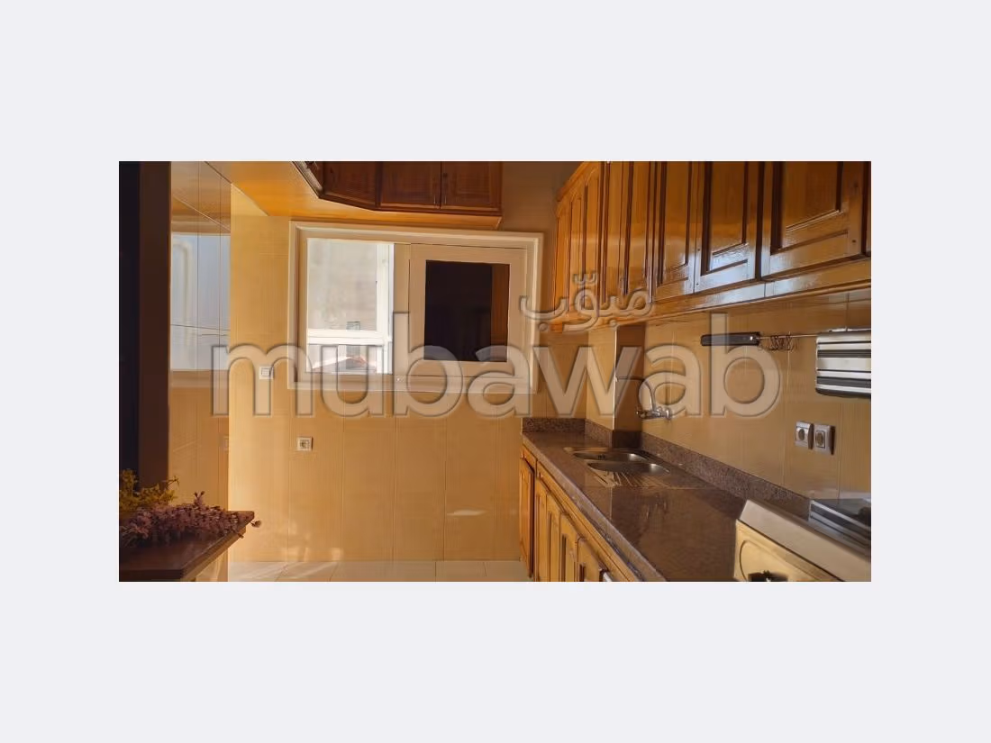 A louer appartement surface 215 m² situe au quartier administratif