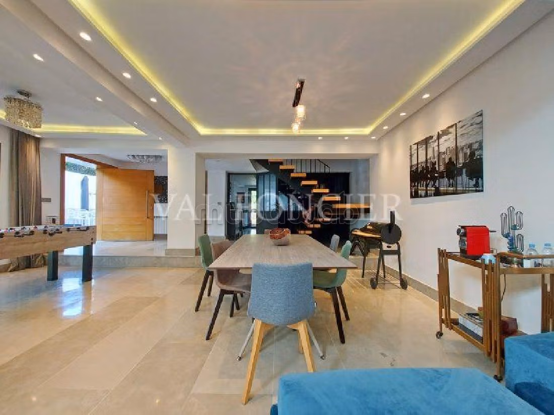 Location villa 5chambres très moderne quartier El Hana, Casablanca