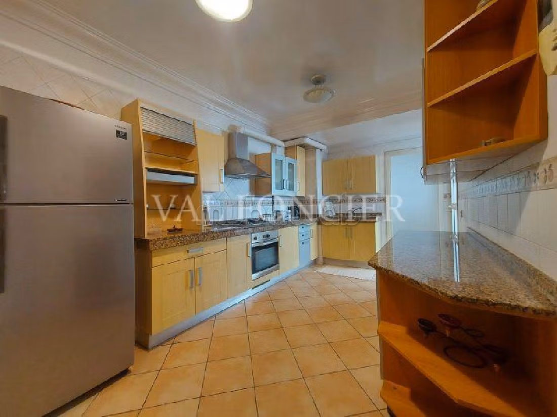 Location très joli appartement 3chambres Triangle d'or, Casablanca