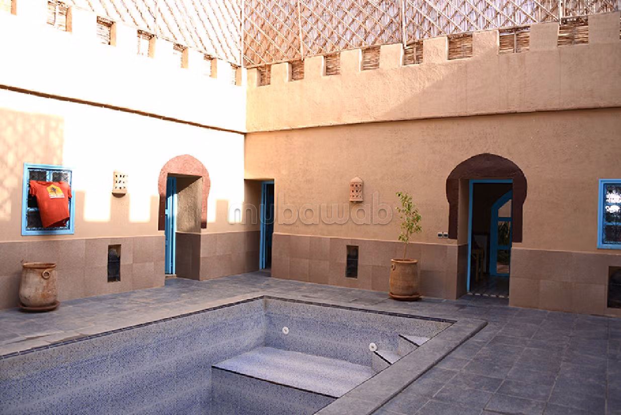 رياض ممتاز للبيع بتارودانت. 6 قطع مريحة. مفروشة.