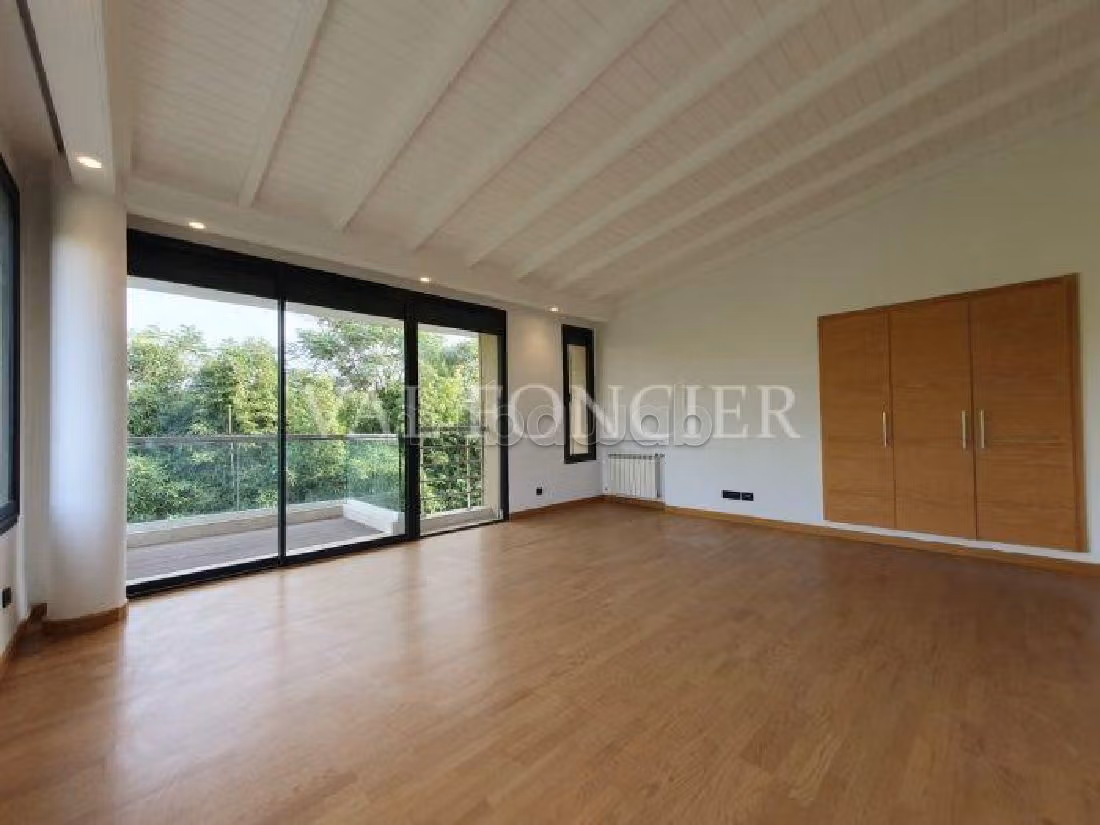 Location Villa 725m2 Avec Piscine, Palmeraie Bouskoura