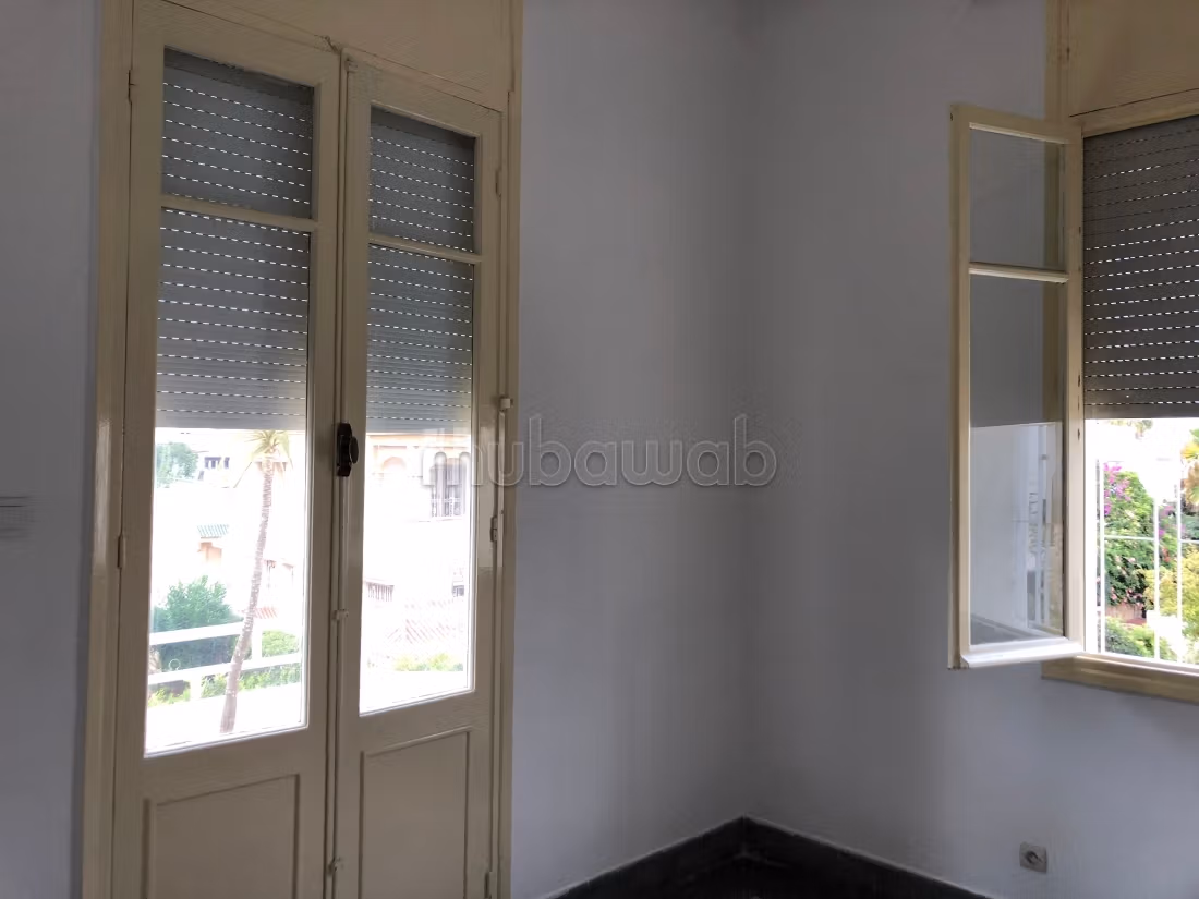 Belle villa avec jardin à Hassan Rabat