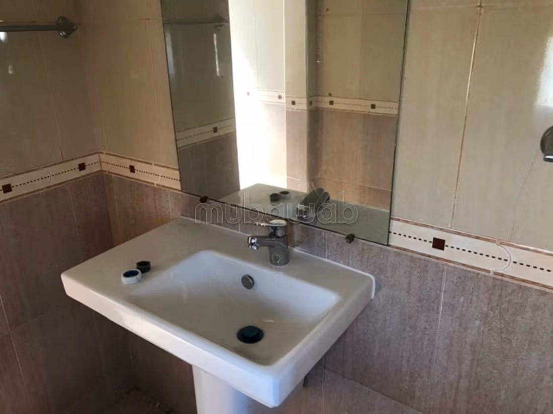 Maison de luxe à louer à Rabat. 4 chambres agréables. Vue imprenable sur la mer, double vitrage