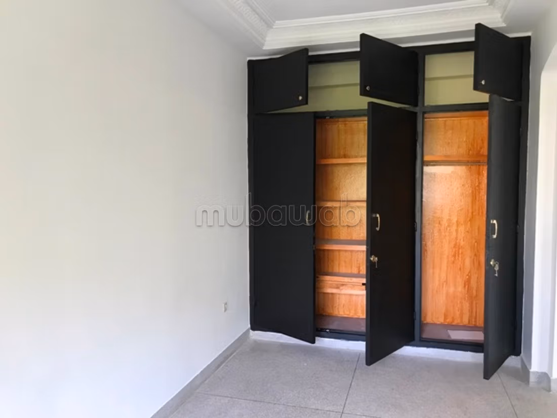 Maison de luxe à louer à Rabat. 4 chambres agréables. Vue imprenable sur la mer, double vitrage