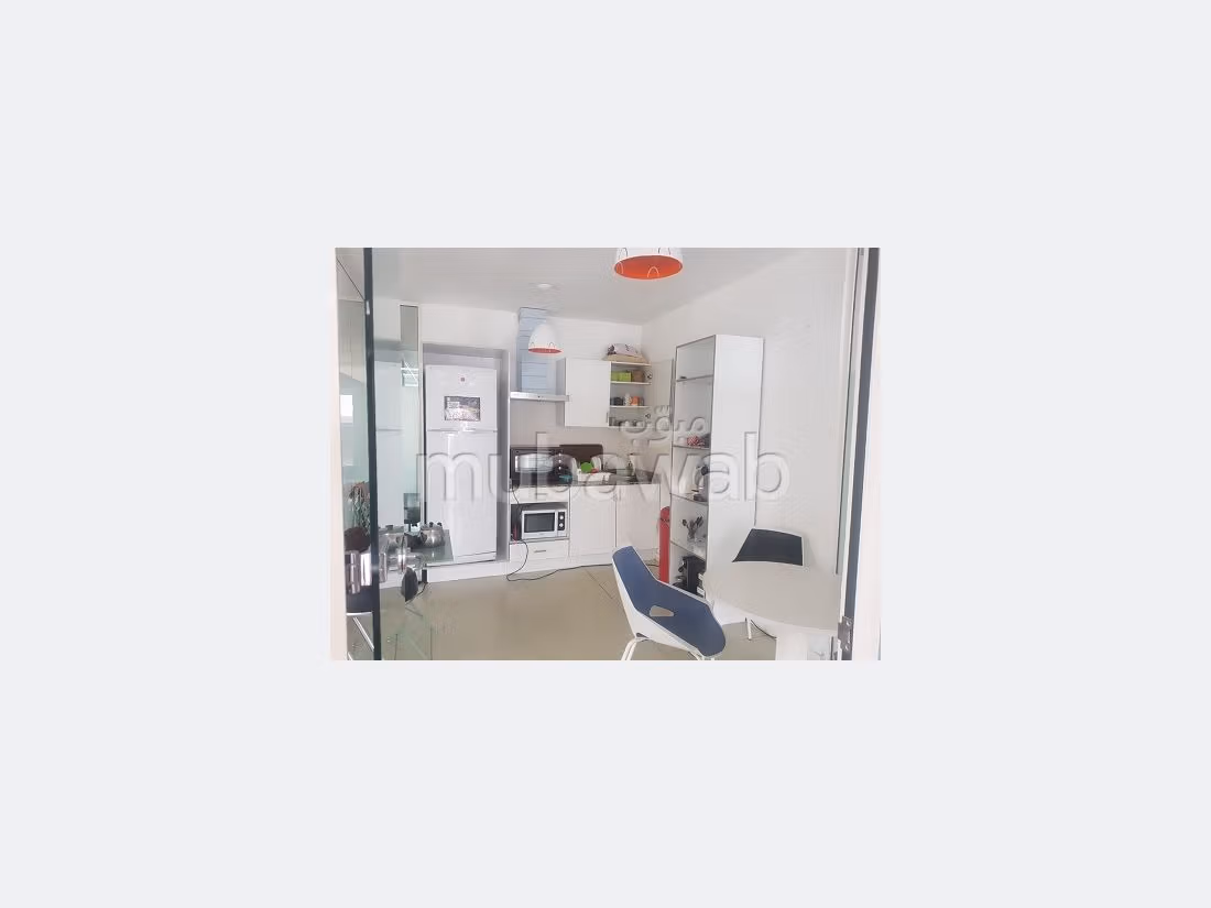 Offices for rent in Sidi Maarouf. Dimension 468 m². No Lift, Balcony