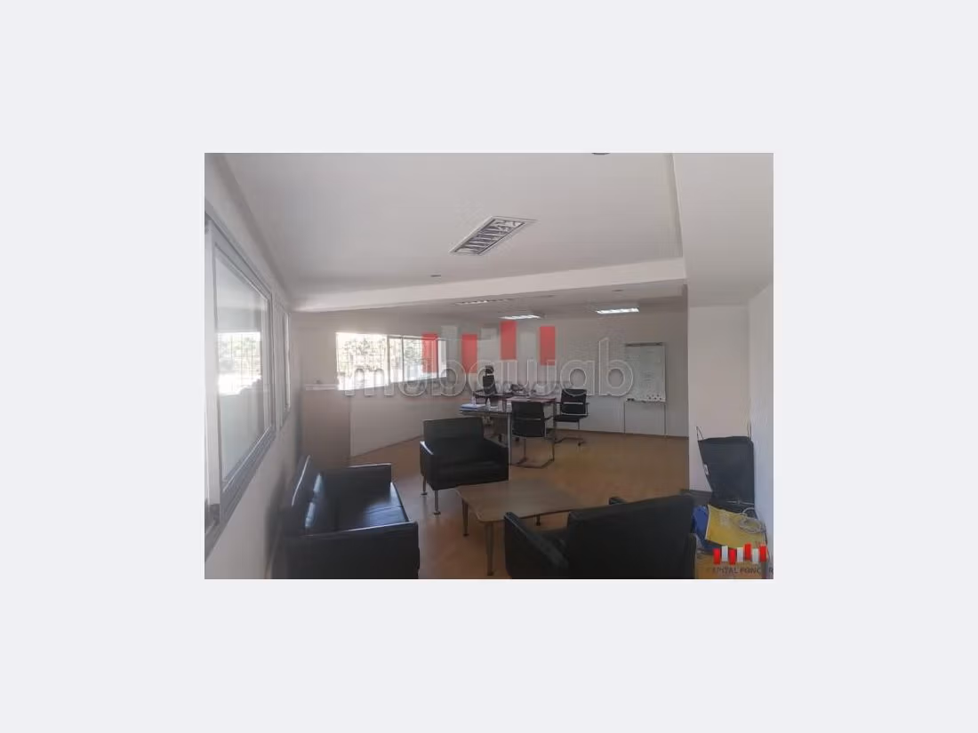 Oficinas en alquiler. Pequeña superficie 450 m².