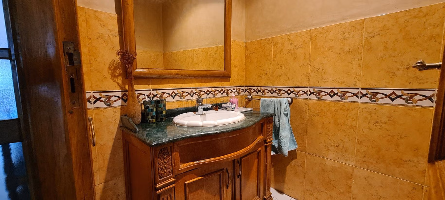 Bonito piso en venta en Gauthier. 5 habitaciones confortables. Servicio de conserjería y aire condicionado