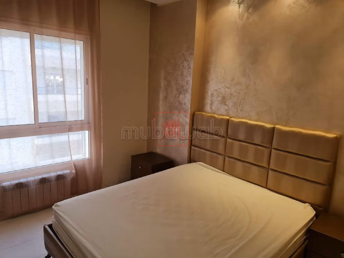 Rent an apartment. Total area 170 m². Storage unit.