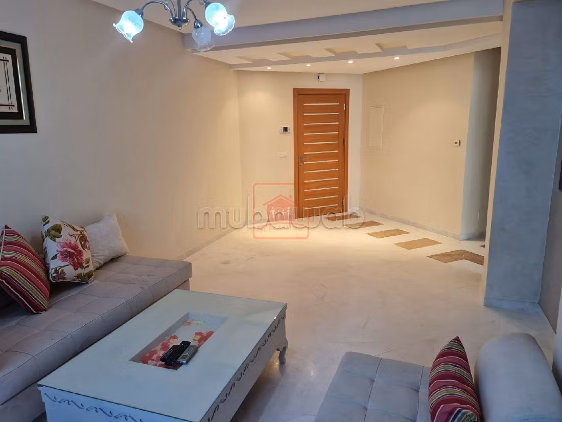 Rent an apartment. Total area 170 m². Storage unit.