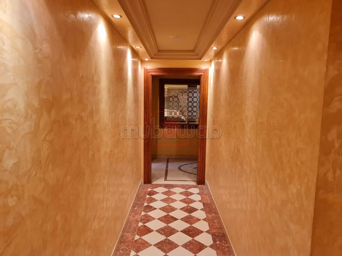 À vendre Penthouse Meublé avec Accès Indépendant