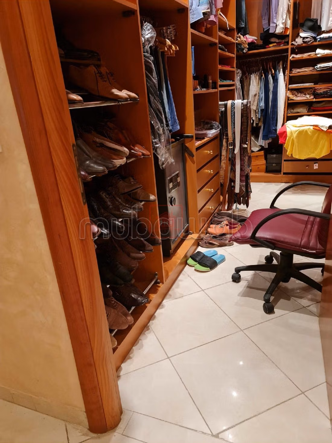 À vendre Penthouse Meublé avec Accès Indépendant