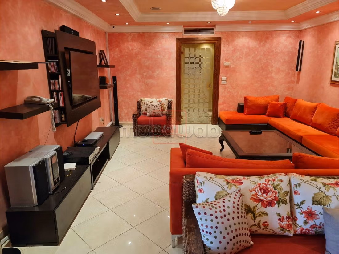 À vendre Penthouse Meublé avec Accès Indépendant