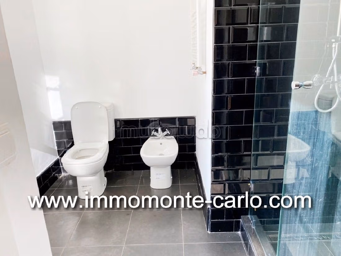 Nu huren: villa's en luxe woningen in Hassan - Centre Ville. Oppervlakte 400 m². Airconditioning en zwembad. 