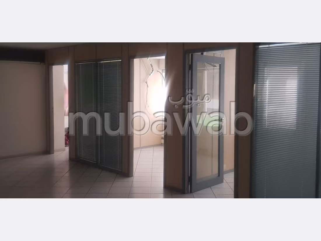 Local commercial LLC 78 de 820m² a gauthier