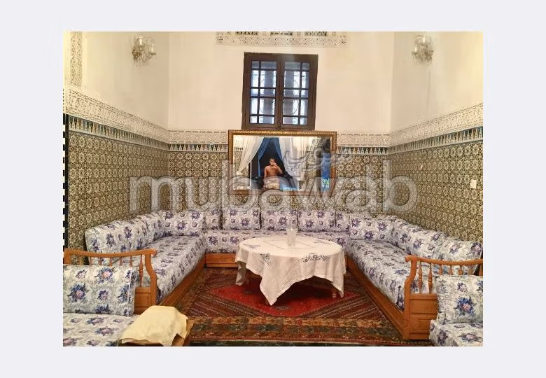 اشتري رياض رائع ب المدينة القديمة. المساحة الإجمالية 400 م². مطل على البحر. 