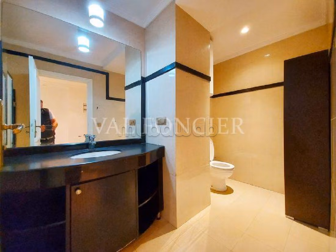 Très bel appartement 186m2 en location à Bd Massira, Racine