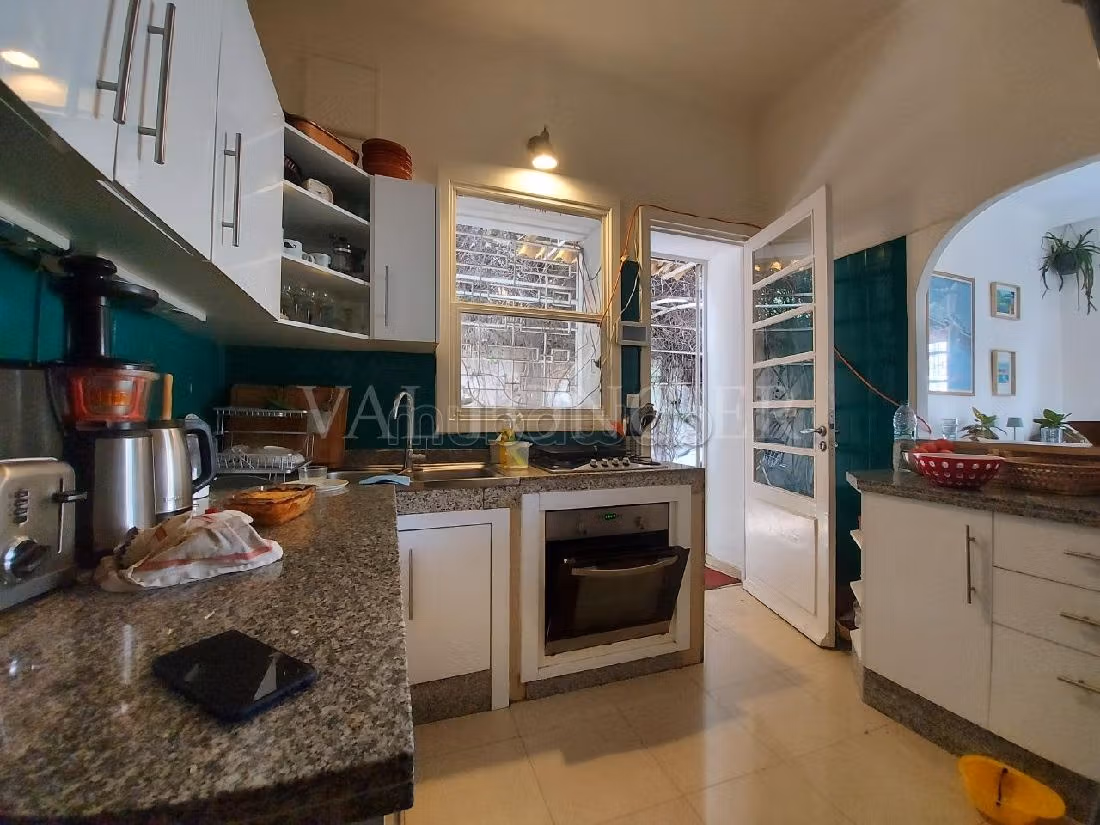 Location très jolie villa plain pied 650m2 3chambres Oasis, casablanca