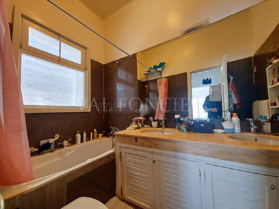 Location très jolie villa plain pied 650m2 3chambres Oasis, casablanca