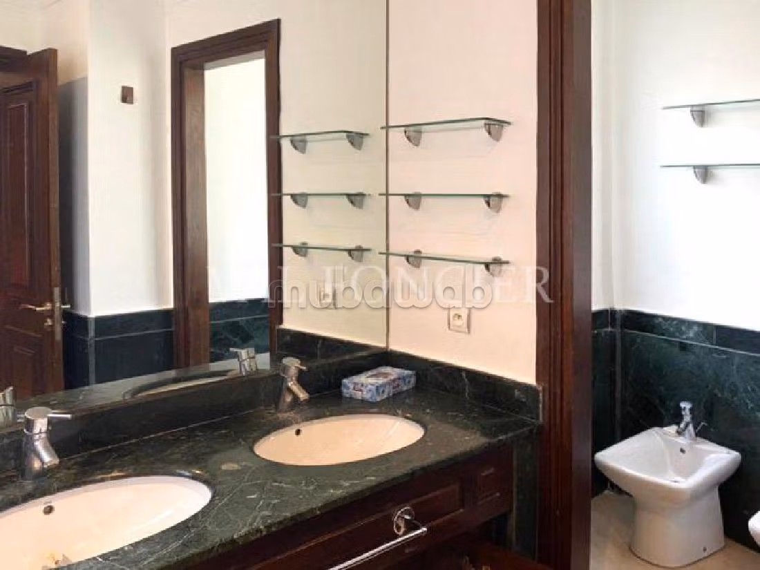 Fabulous apartment for sale in Ain Diab. 3 Dormitory. Large balcony. 