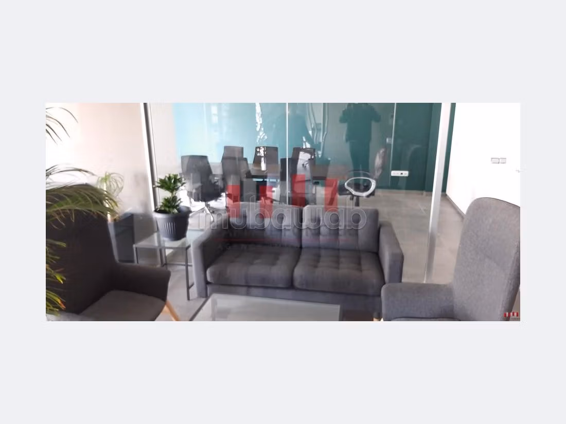 Vendita ufficio. Superficie totale 109 m². Aria condizionata. 